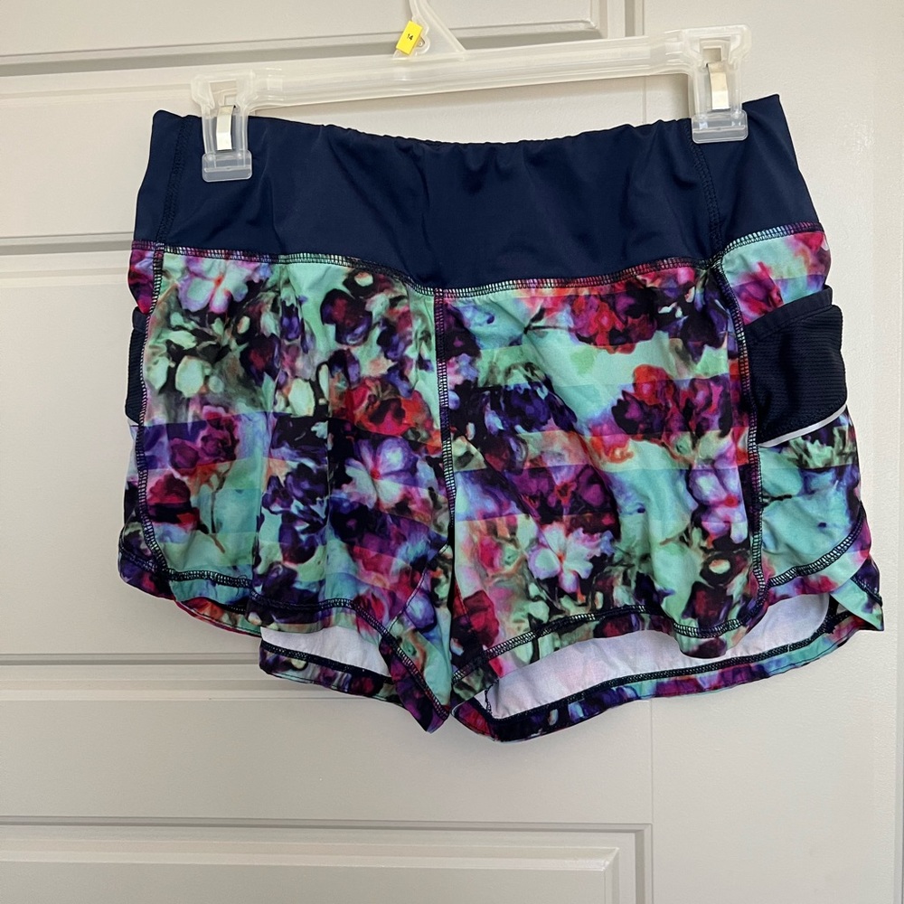 Athleta Ready Set Run Shorts size small